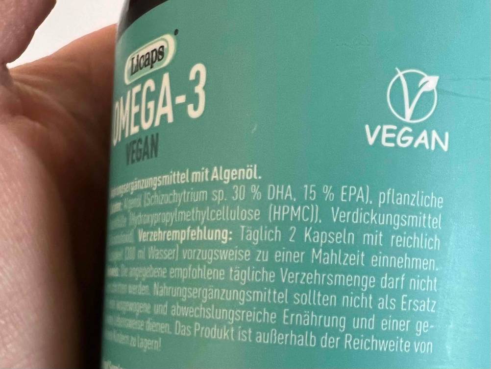 Inhaltsangaben der Omega-3 Kapseln.