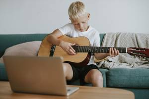 Online-Gitarrenkurs-Test