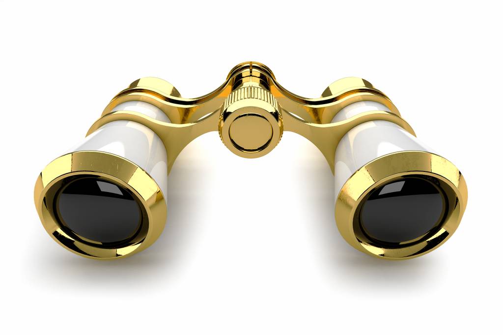 Opernglas-Test: Aufnahme eines goldenen Opernglases. 