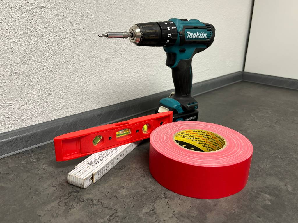 panzertape-rot-mit-bohrer