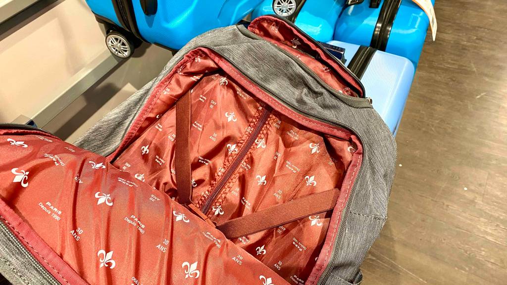 Detailansicht der Innenseite eines getesteten Rucksack-Trolleys.