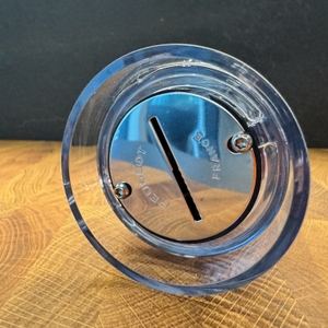 Unterseite der Peugeot-Muskatmühle Goa