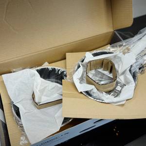 Das getestete Rösle-Pfannenset wird ausgepackt.