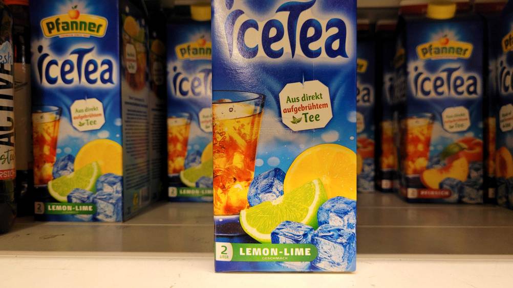 Pfanner-Eistee-Test: Nahaufnahme der Vorderseite der Verpackung mit Informationen.