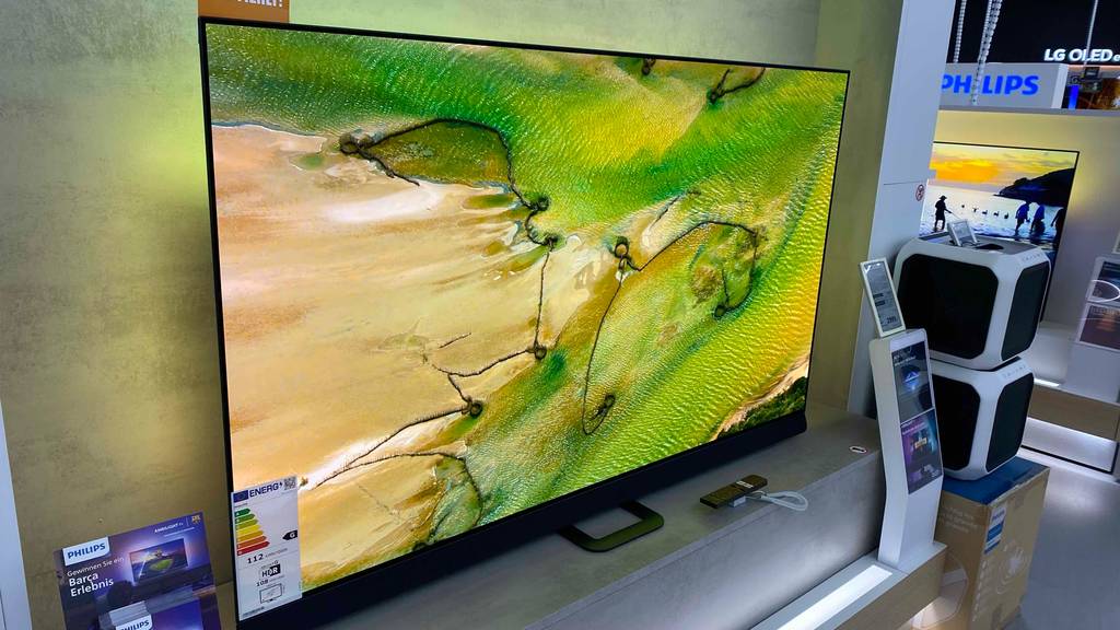 Fernseher von Philips getestet: Fernseher ist eingeschaltet.