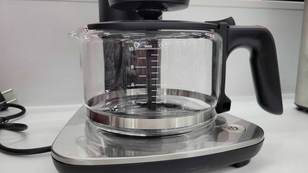 Philips-Kaffeemaschine getestet: Nahaufnahme der Kanne.