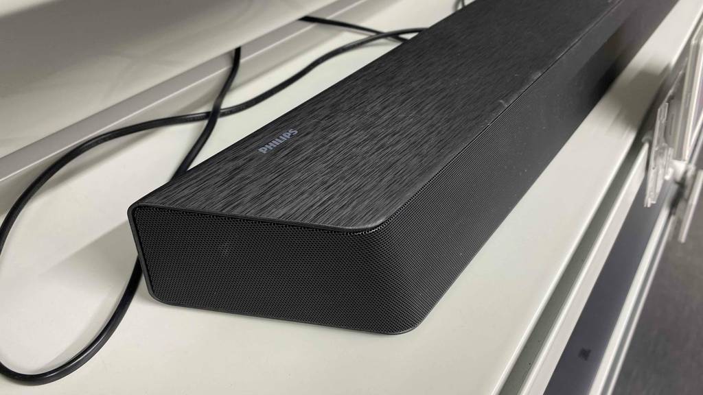 Philkips-Soundbar im Test: Seitenansicht der Soundbar.