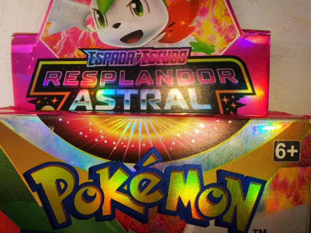 Pokémon-Deck-Test: Nahaufnahme der Verpackung.