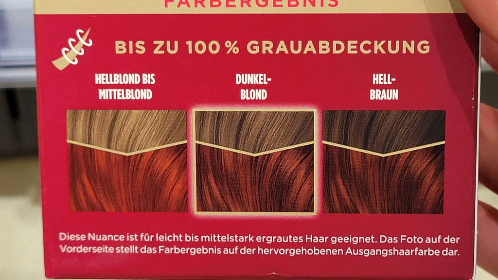 Rote Haarfarben im Test: eine Verpackung mit 100 % Grauabdeckung im Detail.