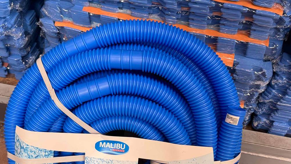 Poolschlauch im Test: Nahaufnahme des Schlauches.