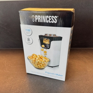 Der Karton der Princess 01.292986.01.001 steht auf einer Arbeitsplatte