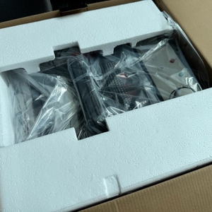 Der geöffnete Karton der Princess 185000 von oben