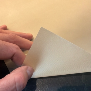 Die Unterseite der Pritogo-Backunterlage