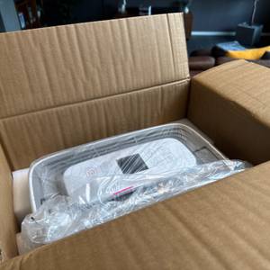 Der geöffnete Karton des Pro Breeze PB-08