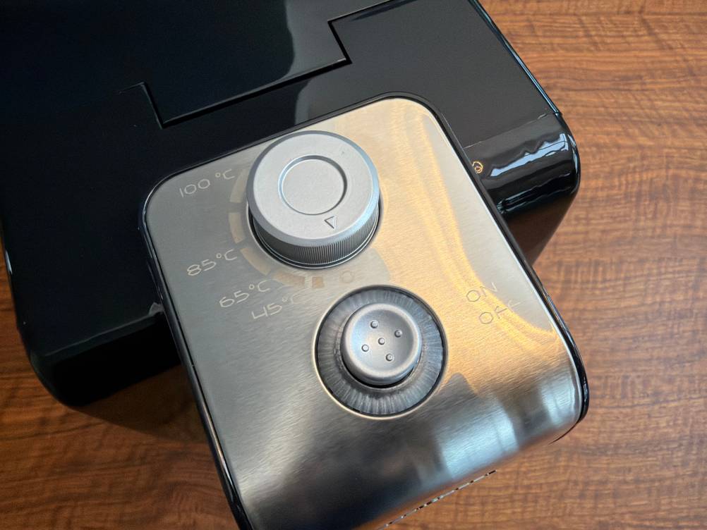 Die Bedienelemente auf dem ProfiCook PC-HWS 1168.