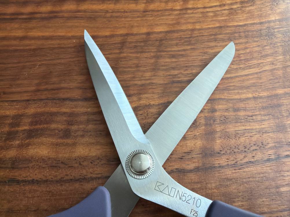 Die Klingen der Prym-Schneiderschere
