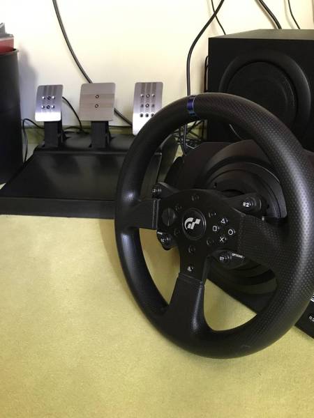Lenkrad und Pedale Sony Playstation 4, 5 und PC Orig. lizensiert [Neues  Modell kompatibel mit Playstation 4/5] + Gran Turismo Sport GT SPORT