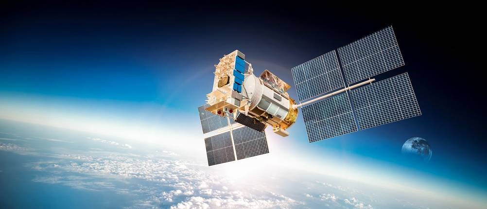 Pulsuhr Garmin Uhr: Satellit für GPS-Navigation