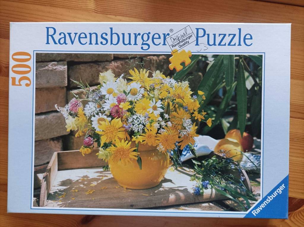 Puzzle im Test: Frontansicht eines Blumen im Blumentopf-Motivs.