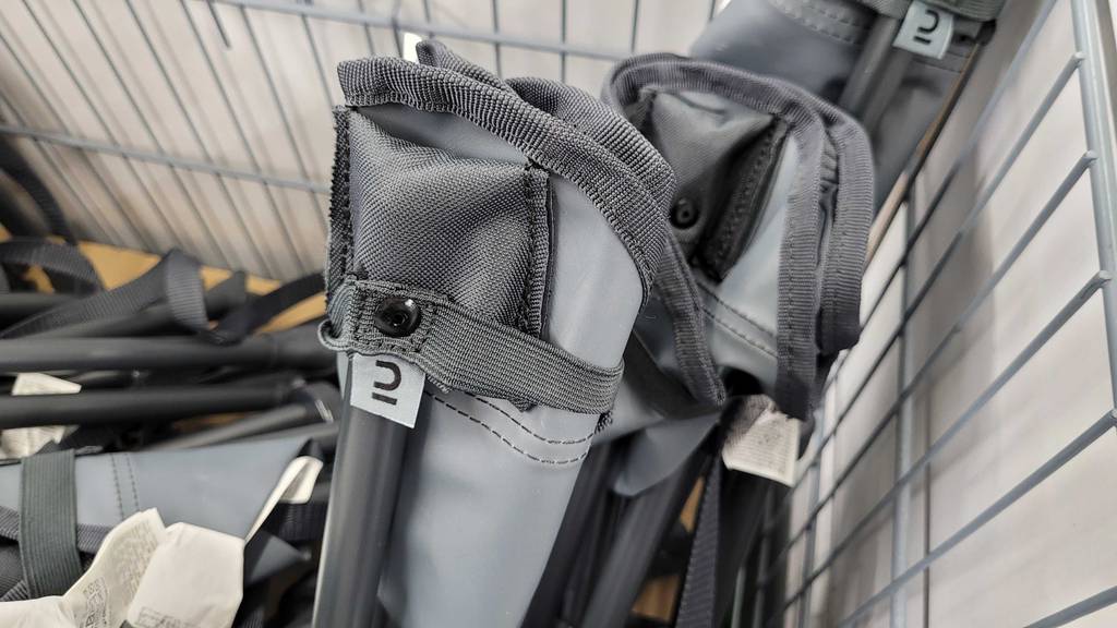 Detailansicht der Materialverarbeitung von einem getesteten Campinghocker.