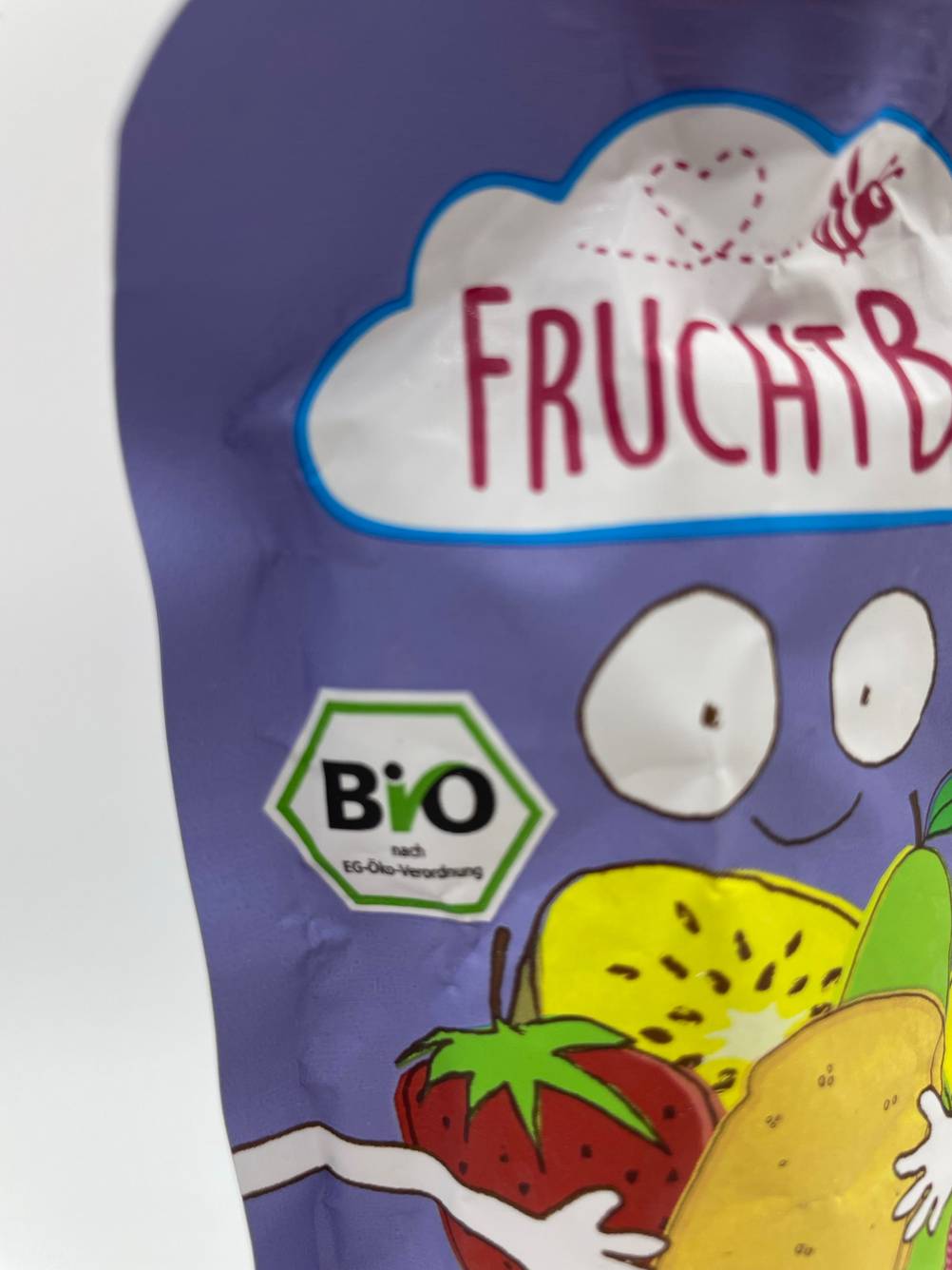 Quetschies-Test: Nahaufnahme des Biosiegels auf der Vorderseite.