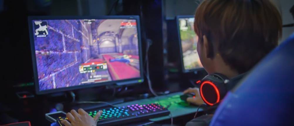 gaming monitor