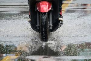 regen motorrad