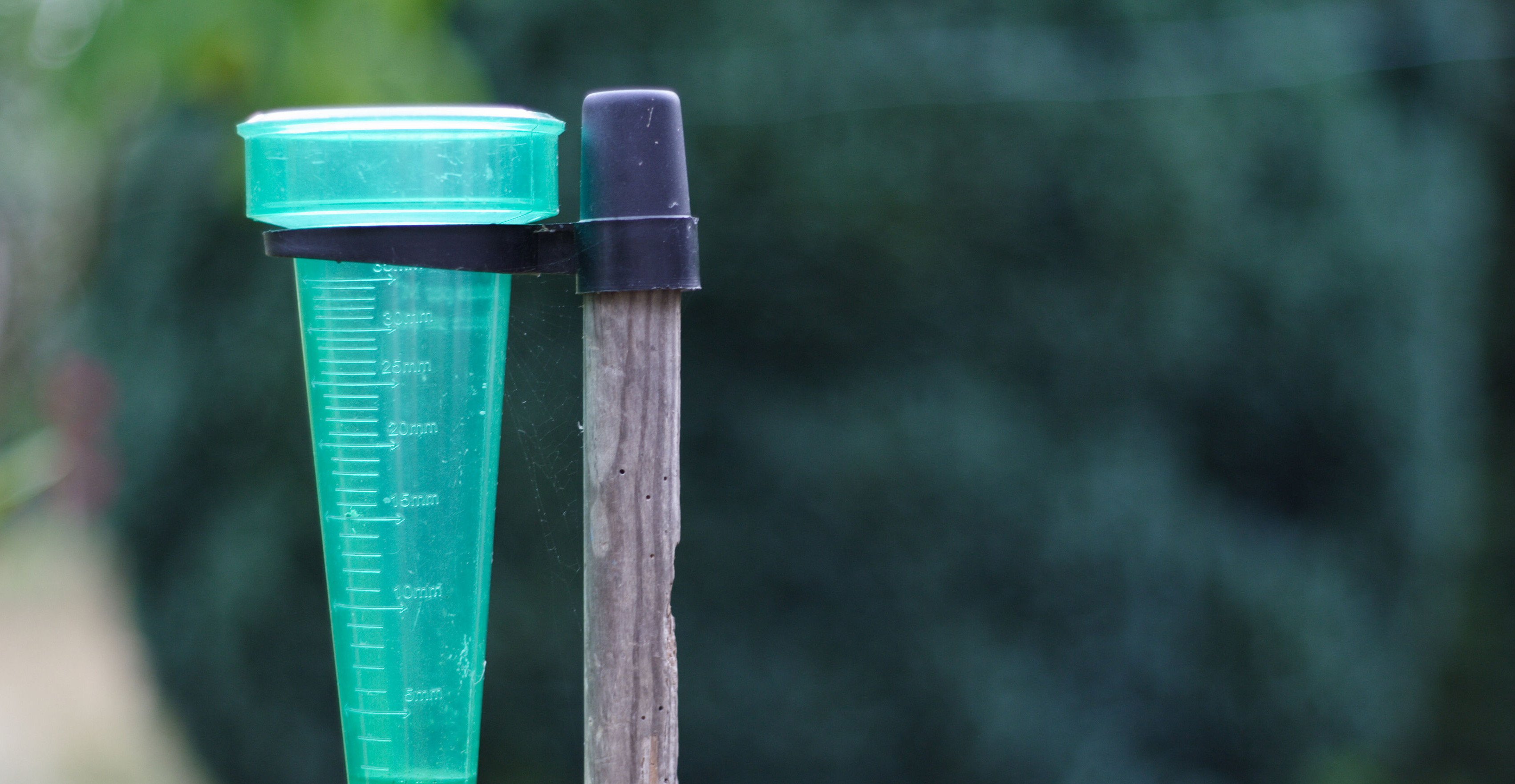 Regenmesser Mit Metallrahmen - 50cm Garten Niederschlagsmesser In Cm & Zoll