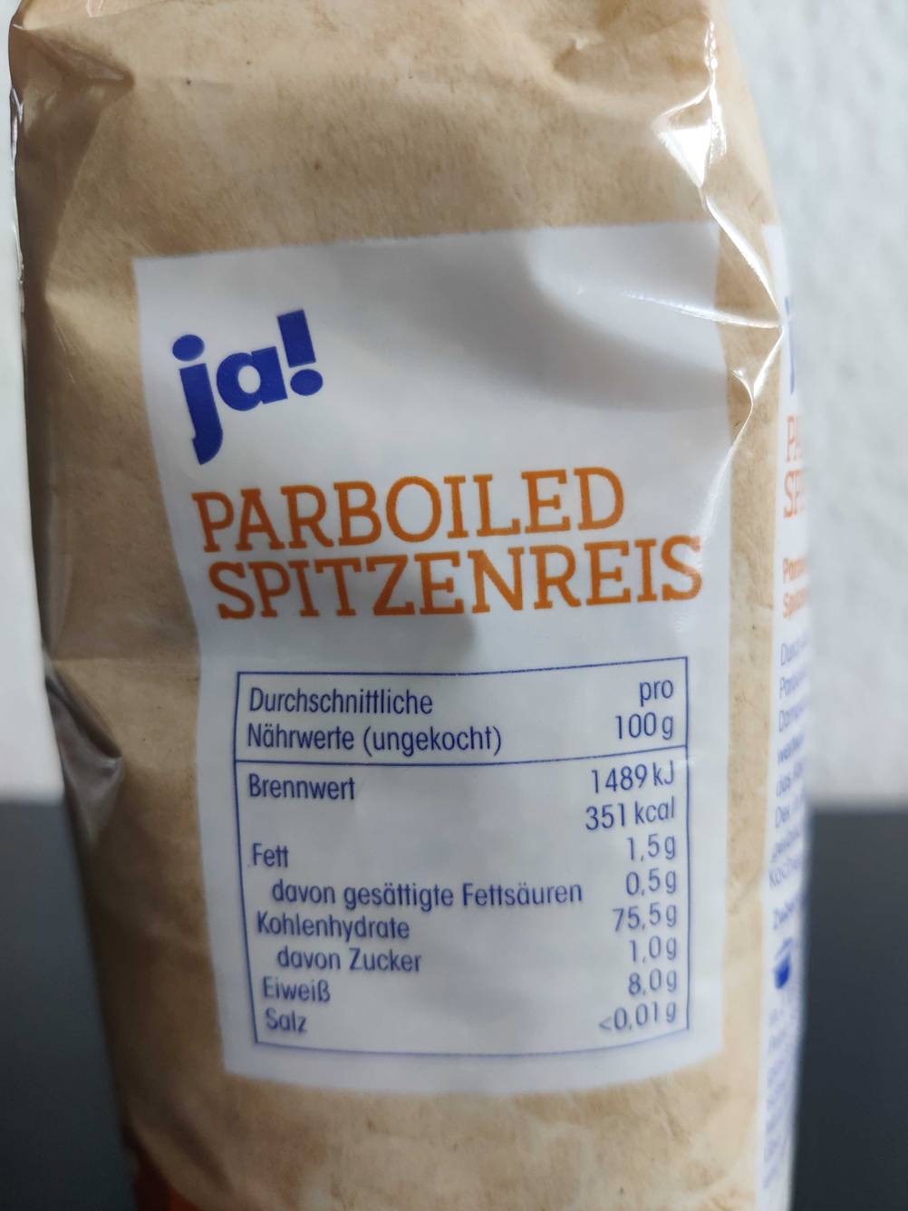 Reis getestet: Nahaufnahme der Nährwerte auf der Seite der Packung.