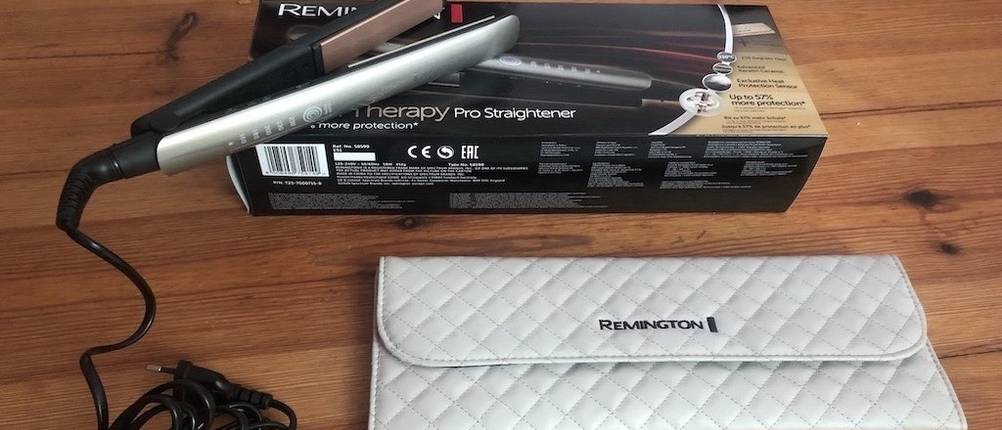 Remington Keratin Therapy Glätteisen mit Originalverpackung auf Tasche