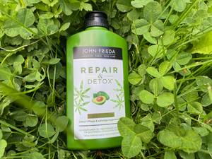 John Frieda Repair & Detox* Shampoo