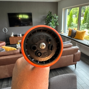 Die Restmo-Gartenbrause von vorne