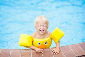 Laut Rettungsweste-Kind-Tests sind Schwimmwesten für Kinder nur in die Kategorie Schwimmhilfe einzuordnen.