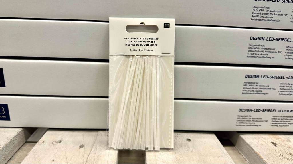 In einer 20-Stück-Packung befinden sich die getesteten Kerzendochte.