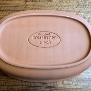 Unterseite des Römertopf-Brottopf 81005