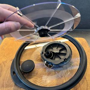 Deckel kann auseinander gebaut werden