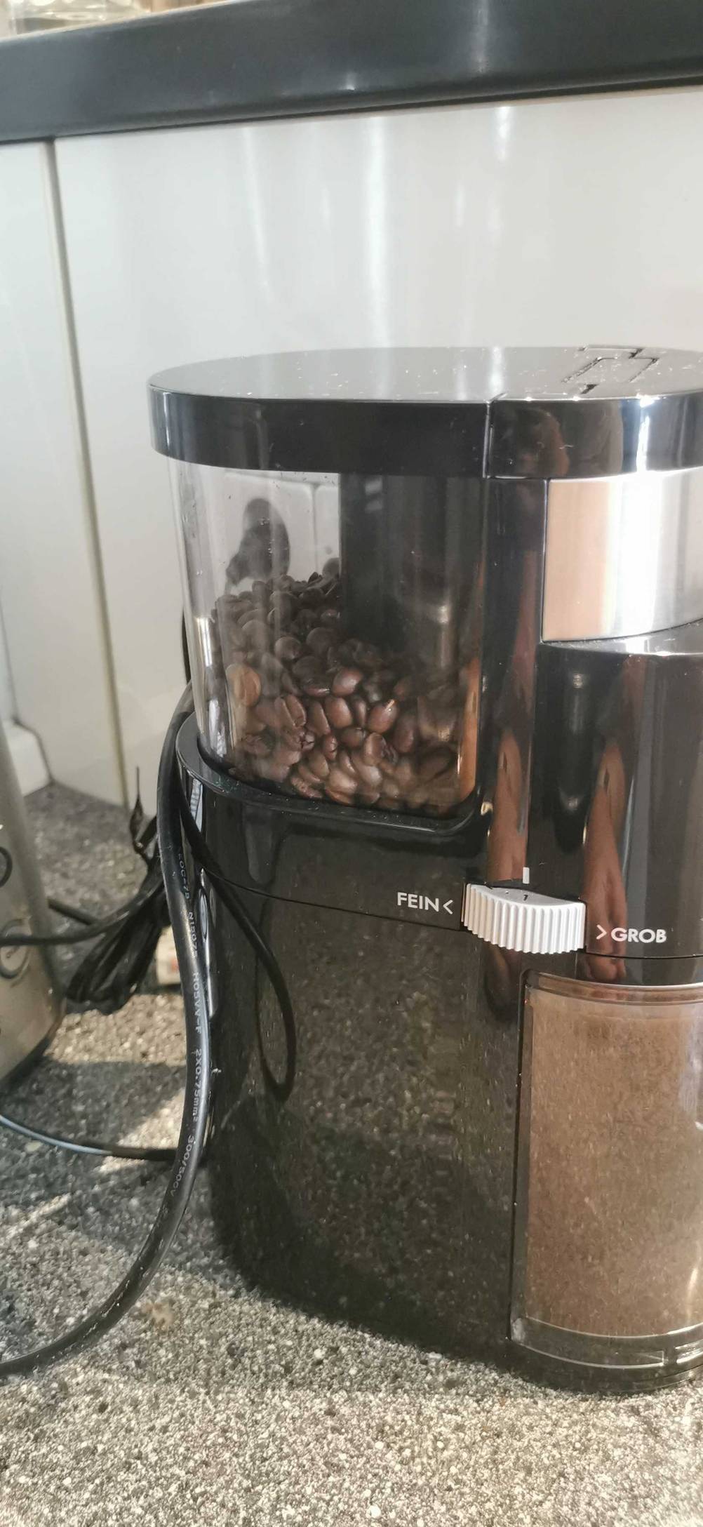 Rommelsbacher elektrische Kaffeemühle Bohnenbehälter