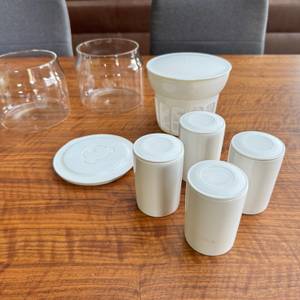 Das Zubehör des Rommelsbacher Joghurt- und Frischkäsezubereiter JG80 Jona