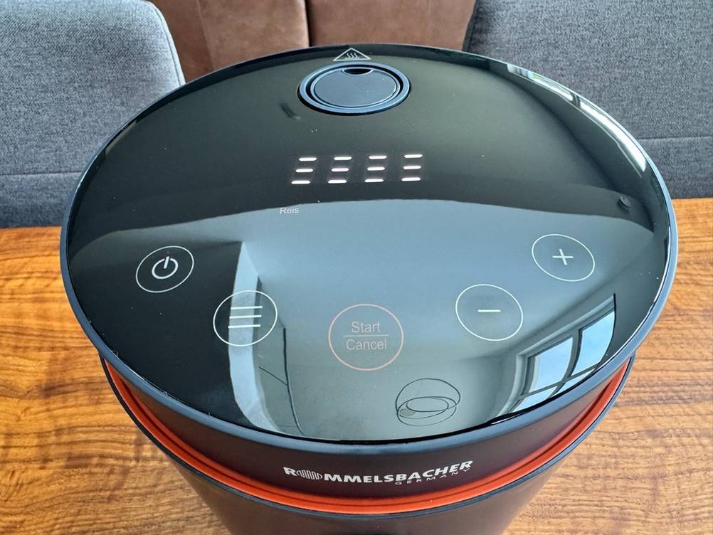 Die Bedienelemente des Rommelsbacher MRK 500-6