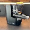 Die Rommelsbacher PM 220 steht auf einer Arbeitsplatte