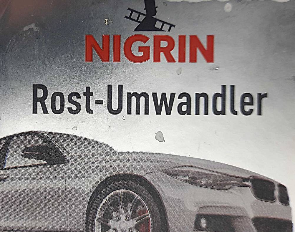Rostumwandler getestet: Nahaufnahme des Logos und der Artikelbezeichnung auf der Verpackung.