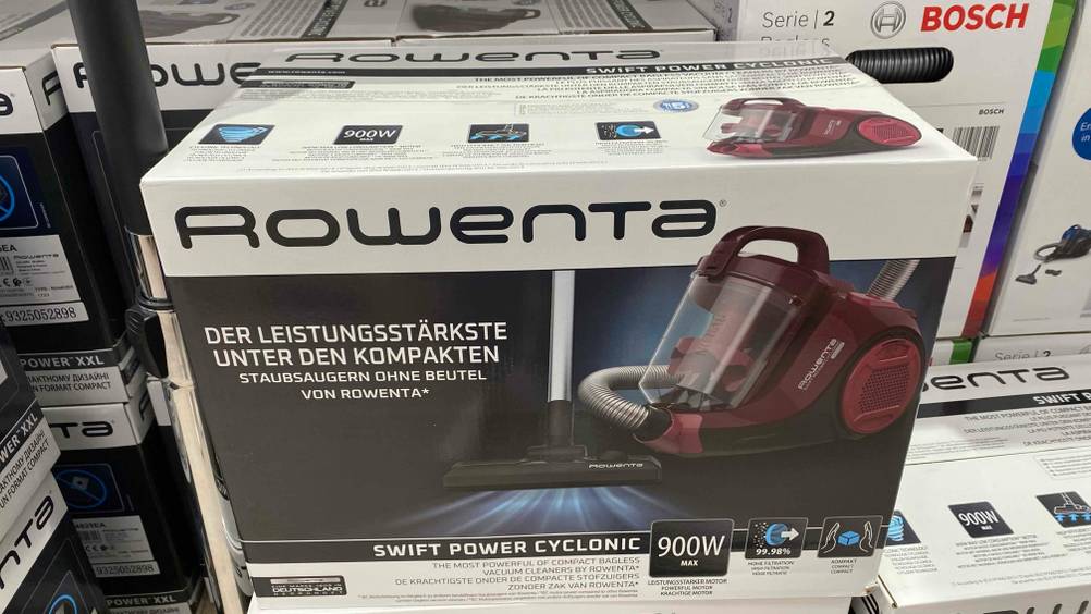 Rowenta beutelloser Staubsauger getestet: Verpackung des Geräts.