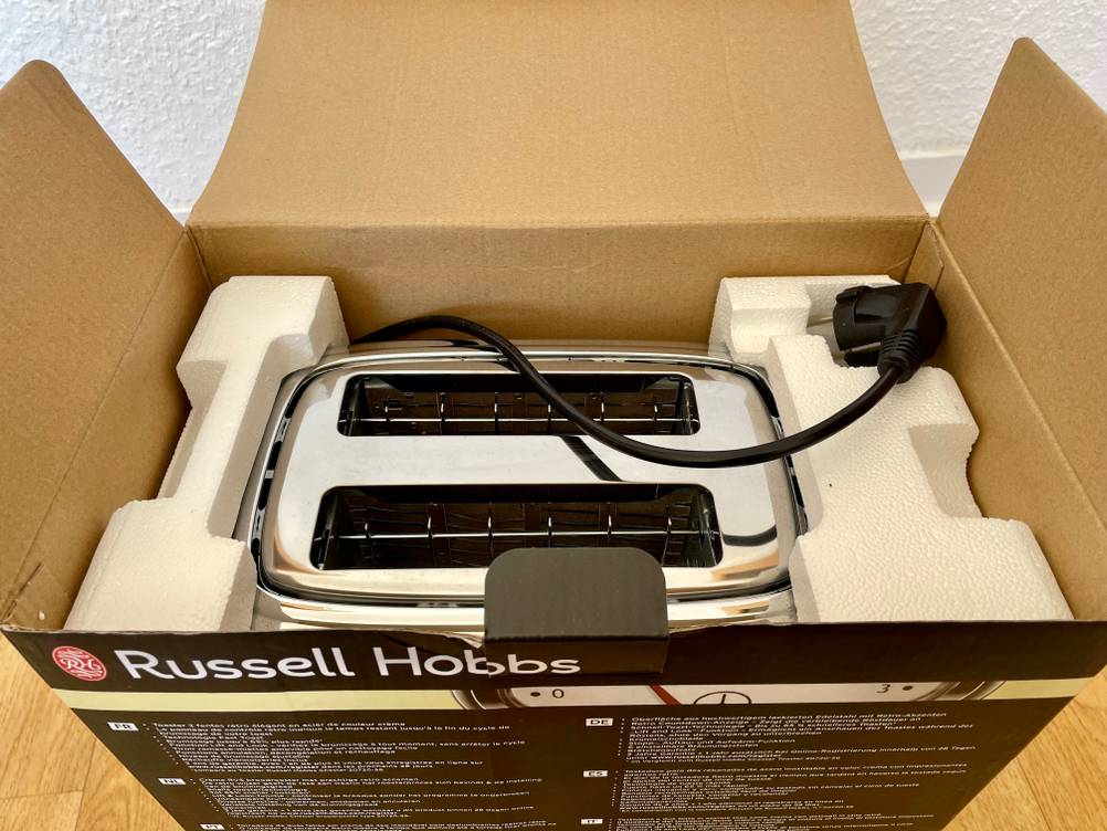 Russell Hobbs Retro-Toaster in Karton