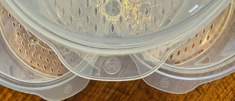 Die Plastik-Behälter des Russell Hobbs Cook@Home sind mit 1, 2 und 3 beschriftet