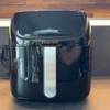 Russell Hobbs XXL 27170-56 auf einer Arbeitsplatte