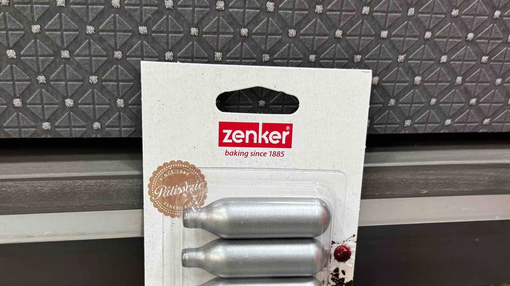 Sahnekapsel getestet: Nahaufnahme der Verpackung mit Logo.