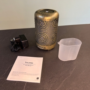 Der Lieferumfang vom Salking ‎SKSD10018 steht auf einer Arbeitsplatte