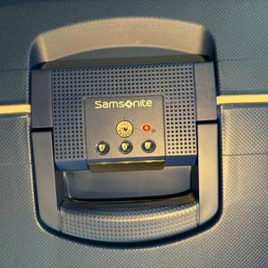 Das Kofferschloss des Samsonite S'Cure Spinner 75/28.