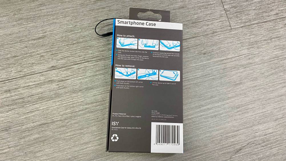 Rückseite einer Verpackung von einer getesteten Ultra-Hülle für das Samsung-Galaxy-S21. 