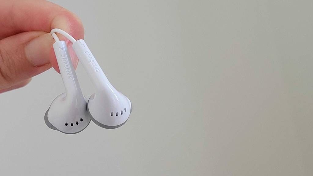 samsung-in-ear-kopfhoerer in weiß